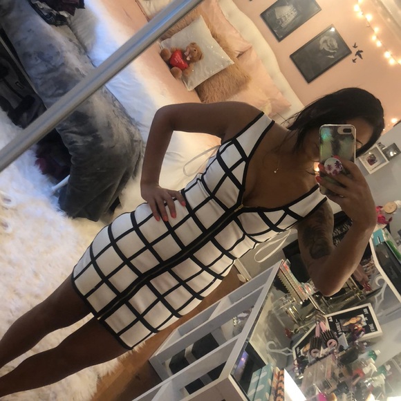 Bebe checkerboard print dress. - Picture 4 of 5